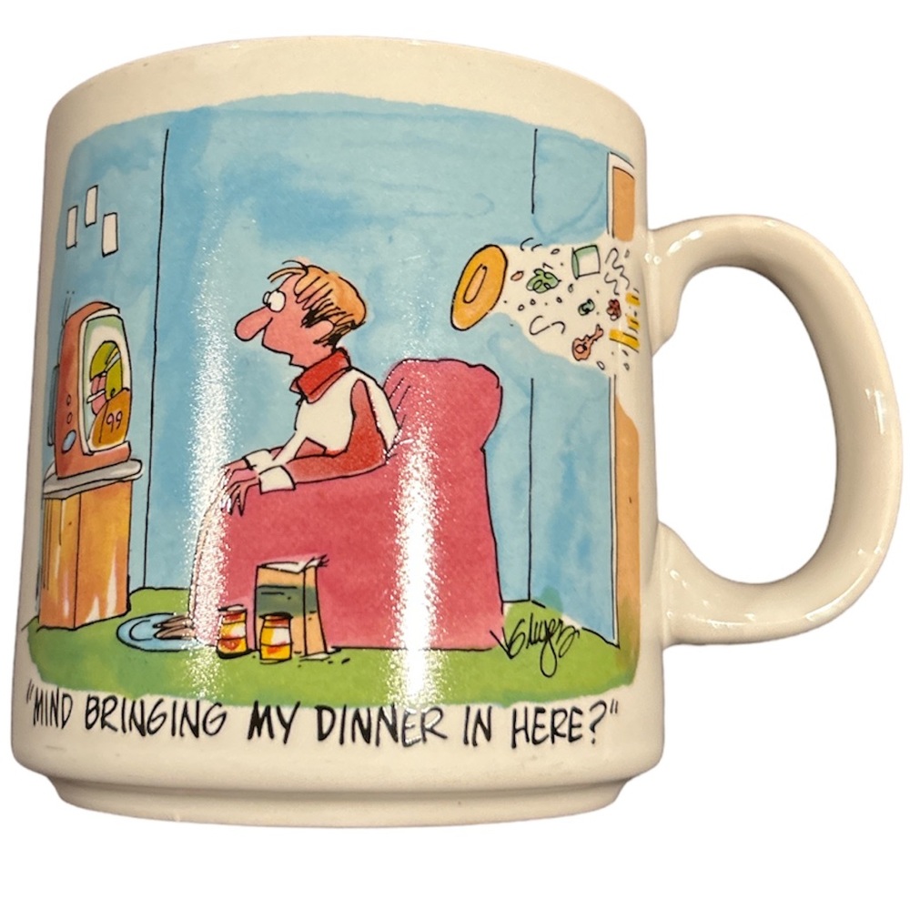 VG Myers Cartoon Novelty Coffee Mug by Papel “MING BRINGING MY DINNER IN HERE”